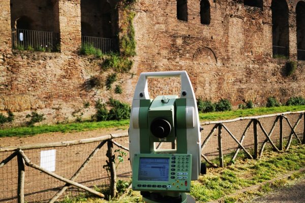 Total station